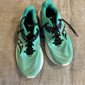 Women’s Saucony running shoes